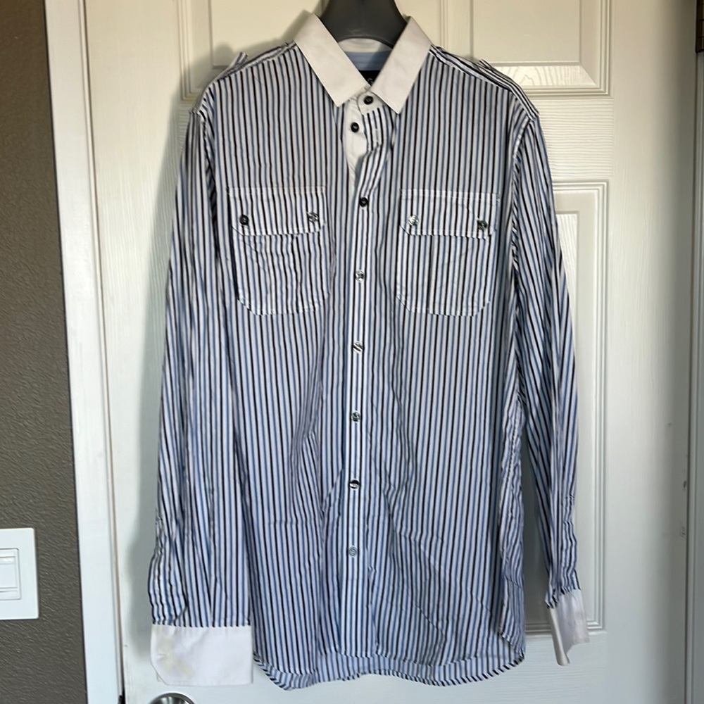 D&G shirt.